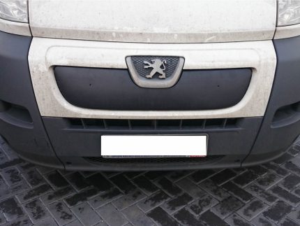 Oro įleidimo dangteliai